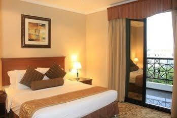 Country Club 4* Dubai